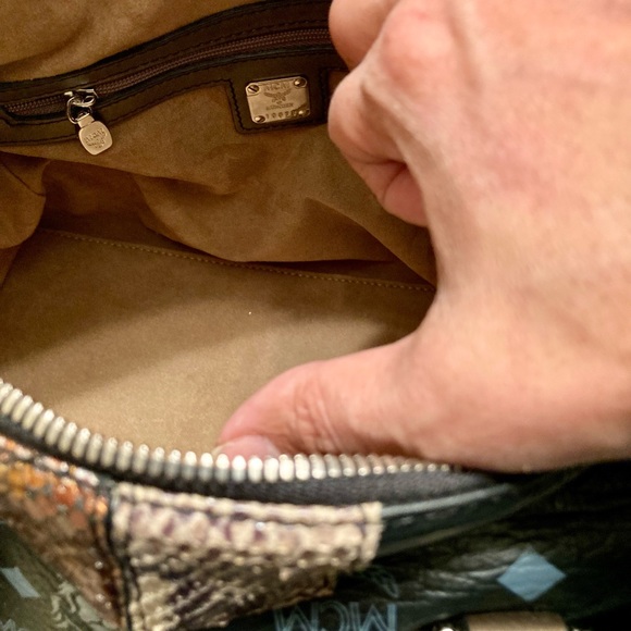 Authentic MCM Visetos Princess Lion Boston Coated Canvas & Leather Bag - Picture 12 of 16